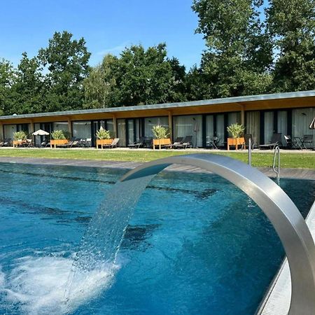 Villa Resort & Organic Spa - Zahajen Prodej Letni Sezony Ceske Budejovice Dış mekan fotoğraf
